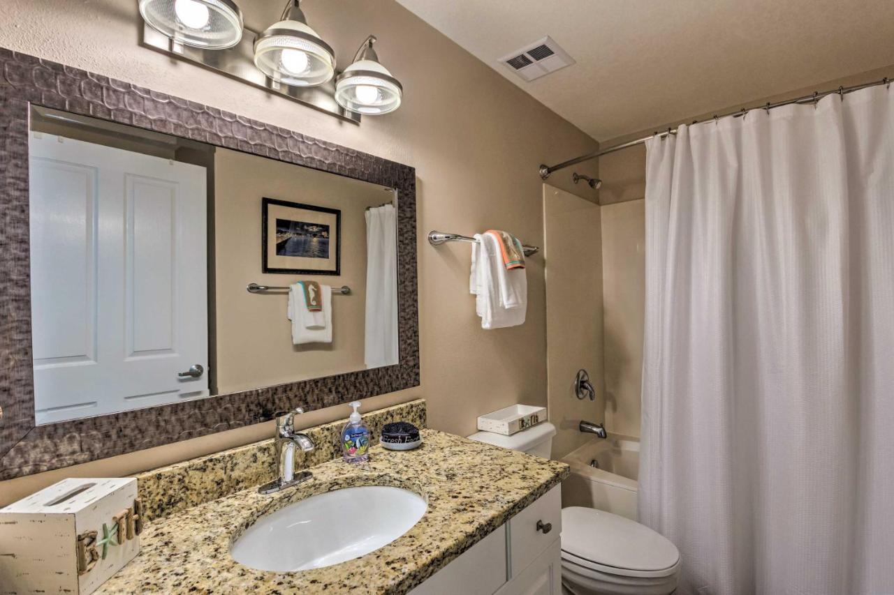 Waterfront Pcb With Balcony And Gear! * Panama City Beach