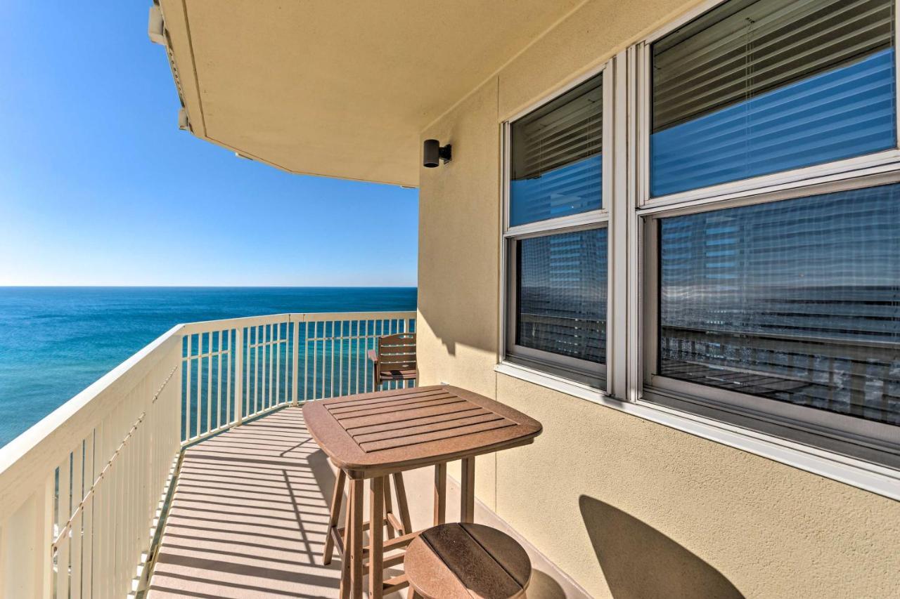 Apartment Waterfront Pcb With Balcony And Gear!