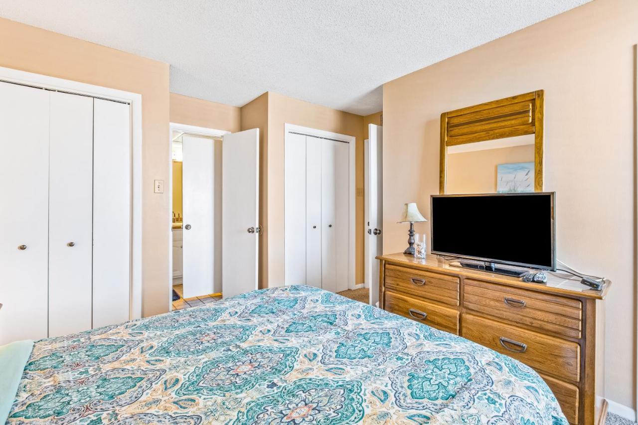 Edgewater 207 Hotel *