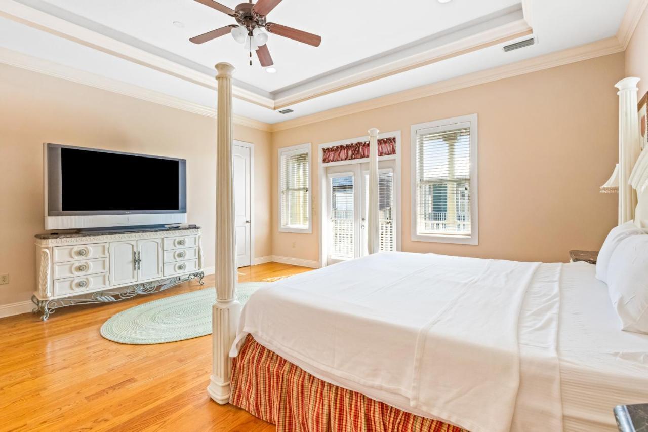 Holiday home Serenity By The Sea - Main House Panama City Beach