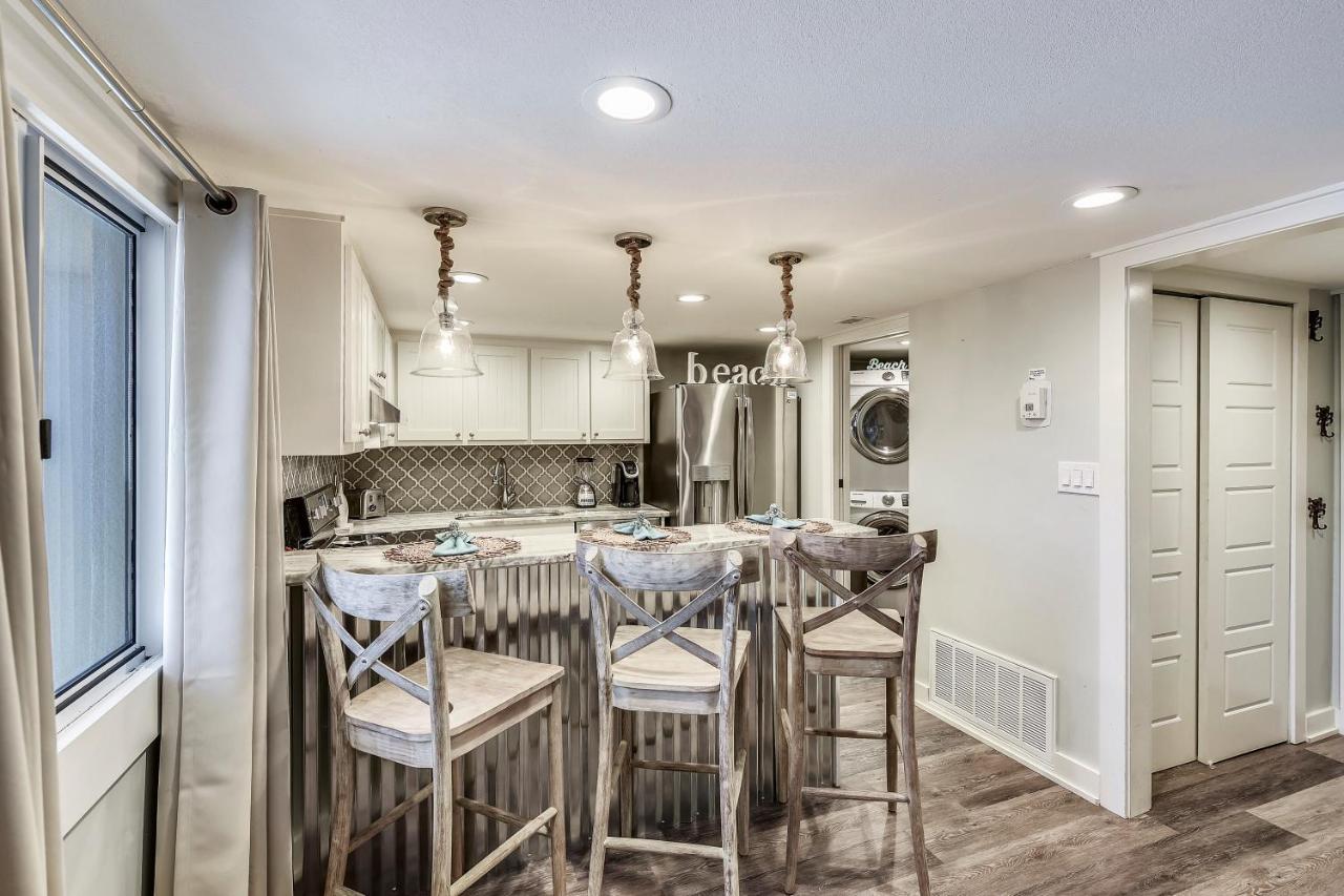 Pinnacle Port #115a By Book That Holiday home *