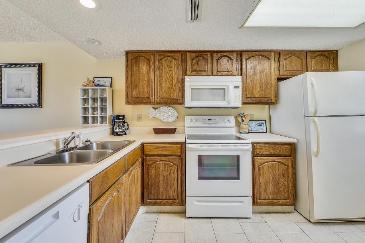 Commodore #704 By Book That Holiday home Panama City Beach