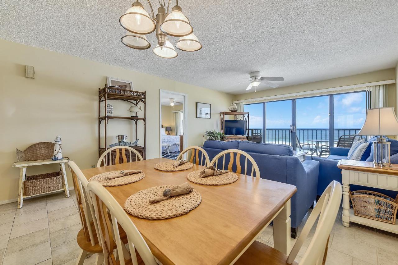 Holiday home Commodore #704 By Book That