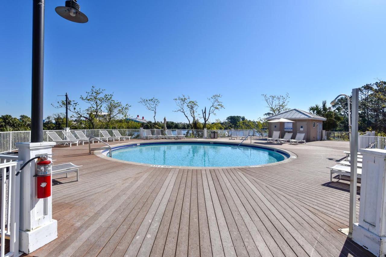 Holiday home Laketown Wharf #226 By Book That *
