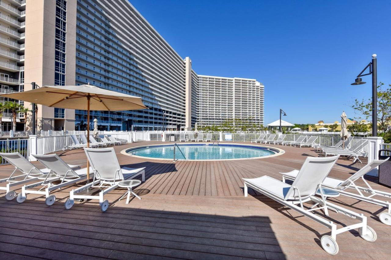Laketown Wharf #226 By Book That