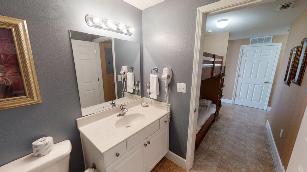 Tidewater 1713 Holiday home *
