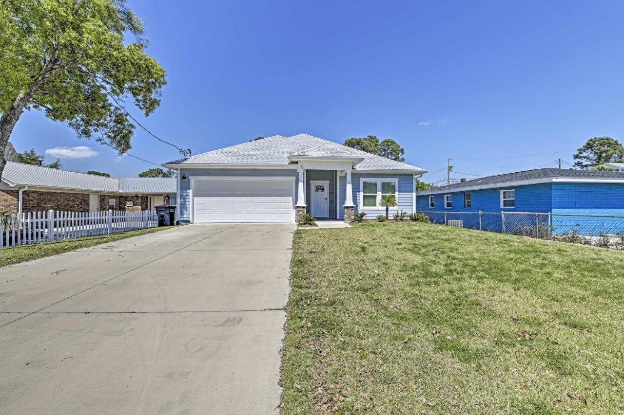 Pcb House With Patio, Grill And Games - Walk To Beach! Holiday home