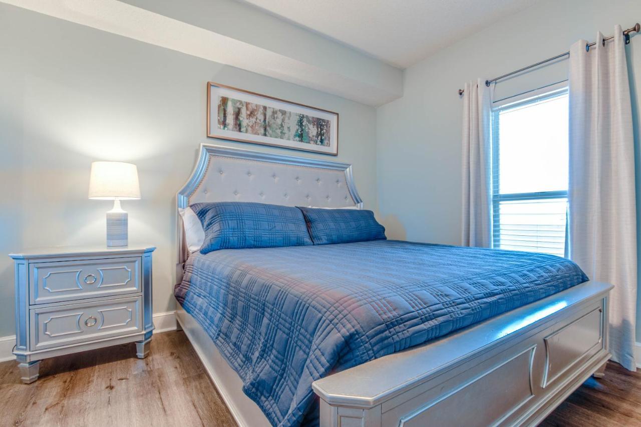 Majestic #1613-1 By Book That Holiday home *