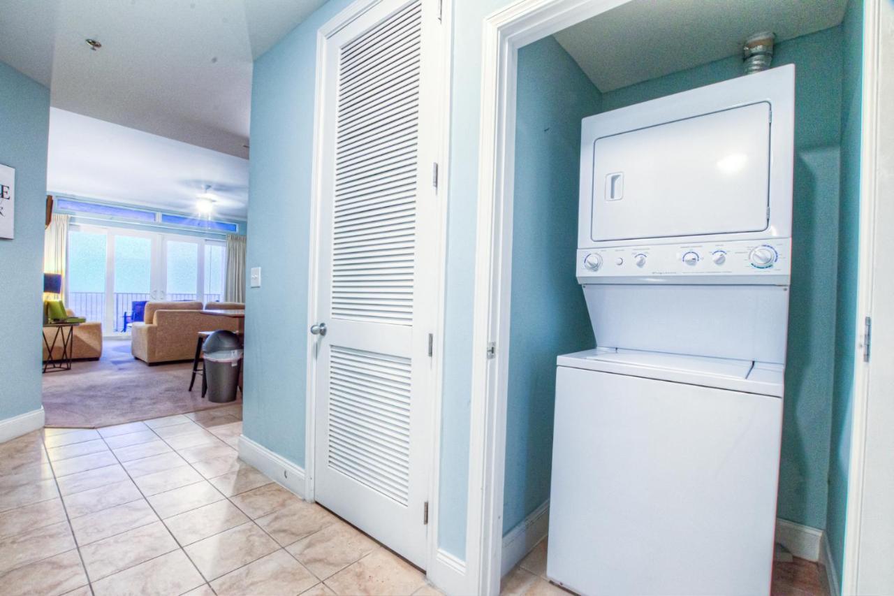 Holiday home Large 3 Bd Penthouse 2034 In Laketown, Great Views And Amenities!