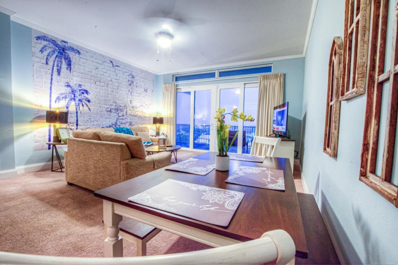 Large 3 Bd Penthouse 2034 In Laketown, Great Views And Amenities! Holiday home Panama City Beach