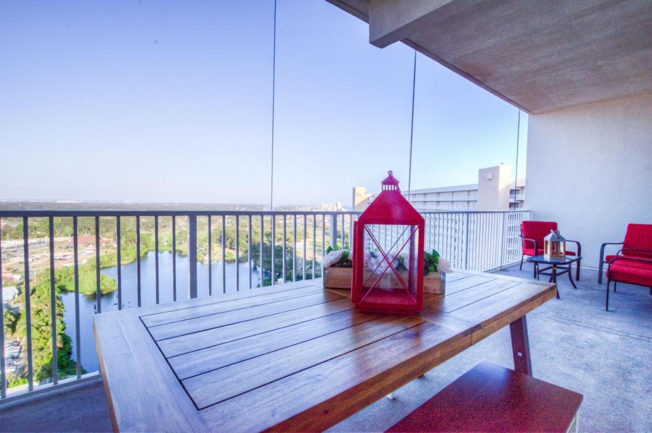 Large 3 Bd Penthouse 2034 In Laketown, Great Views And Amenities! Holiday home Panama City Beach