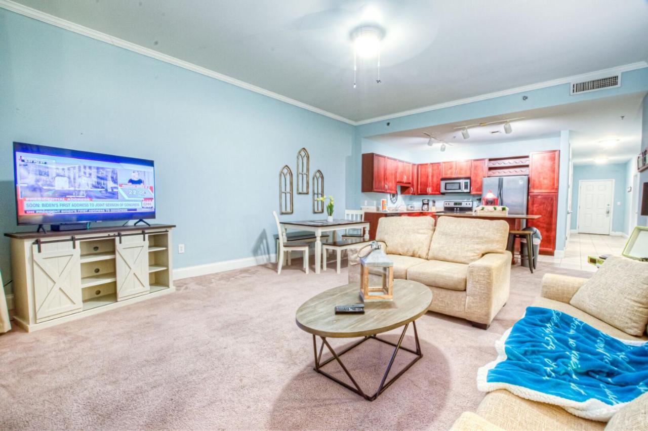 Large 3 Bd Penthouse 2034 In Laketown, Great Views And Amenities! Panama City Beach