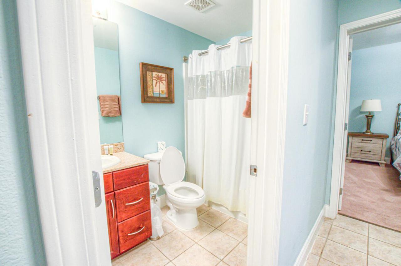 10th Floor! Beautiful 3 Bd, Great Amenities, And Great Location Panama City Beach