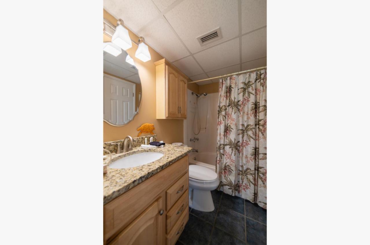 Sunbird 1205w 'compass Rose Penthouse' *
