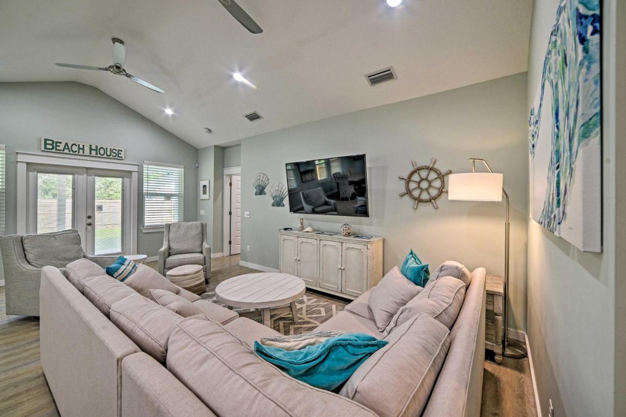 West End With Yard Less Than 1 Mi To Access!