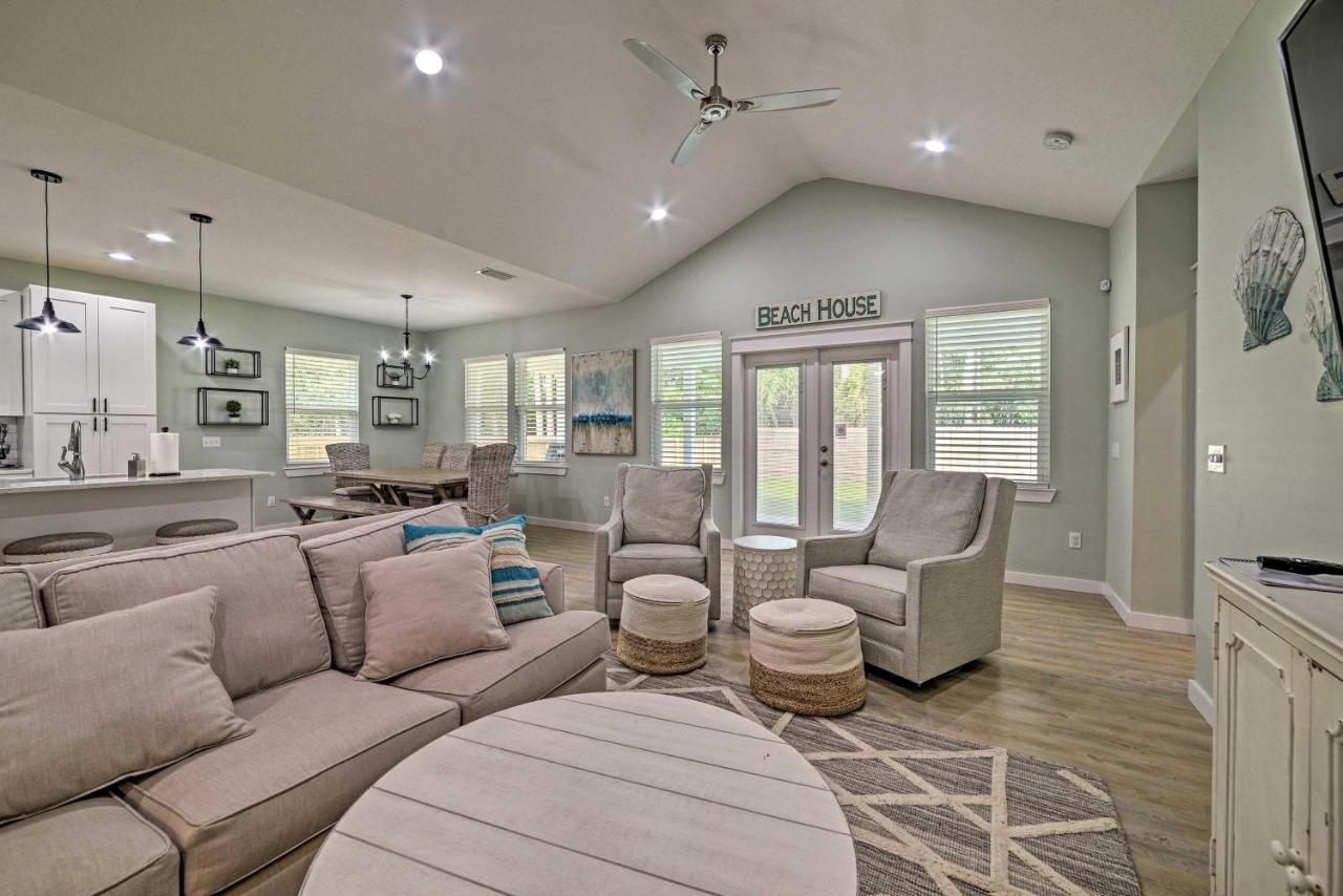 West End With Yard Less Than 1 Mi To Access!