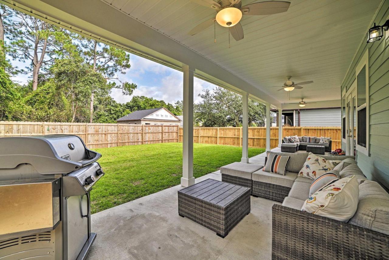 West End With Yard Less Than 1 Mi To Access!