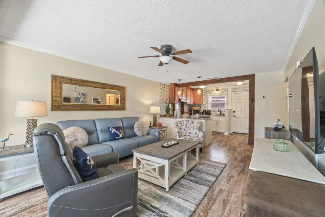 7904 Surf Dr #7 *