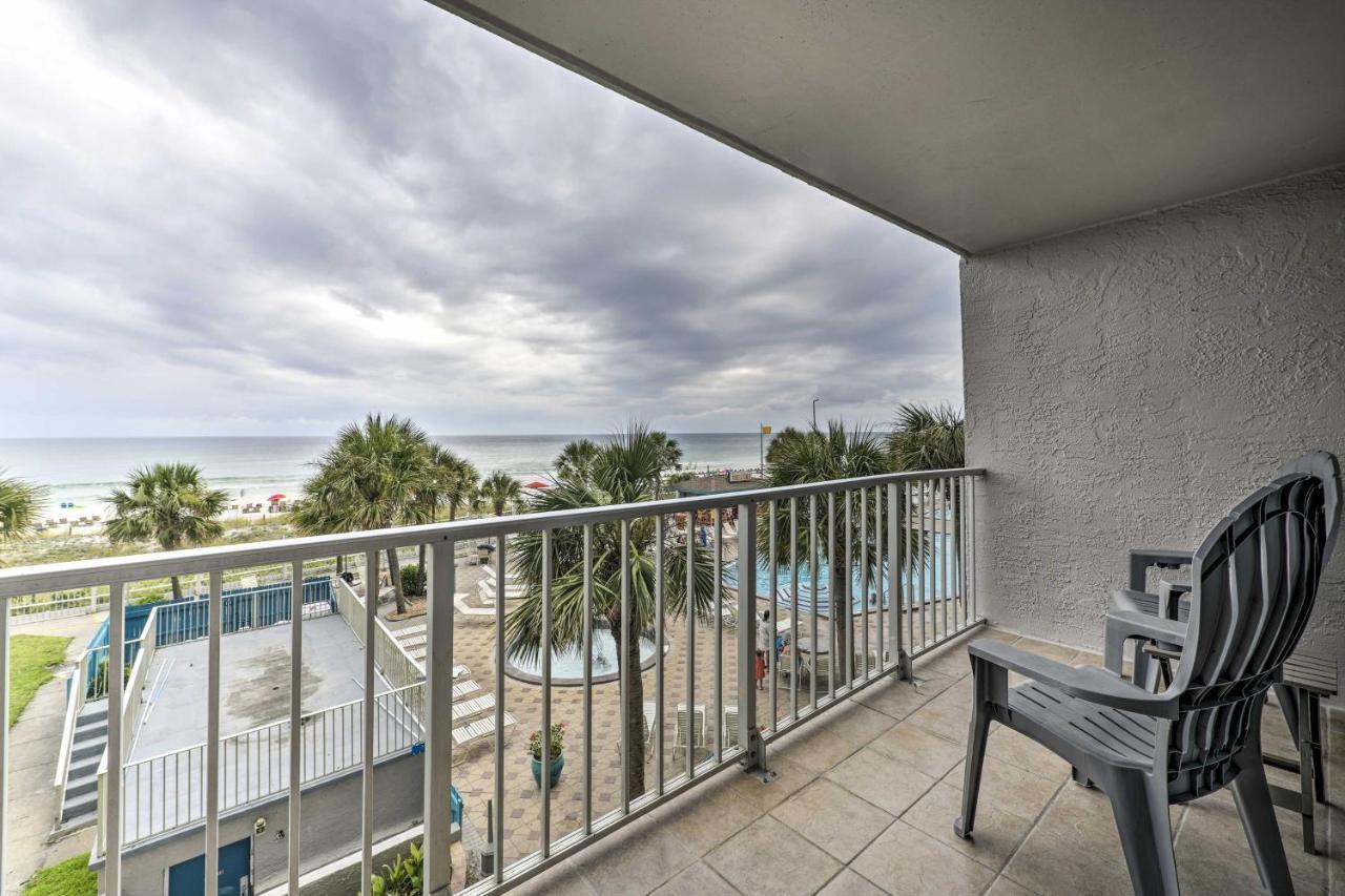 Pcb With 2 Outdoor Pools And Access! Apartment