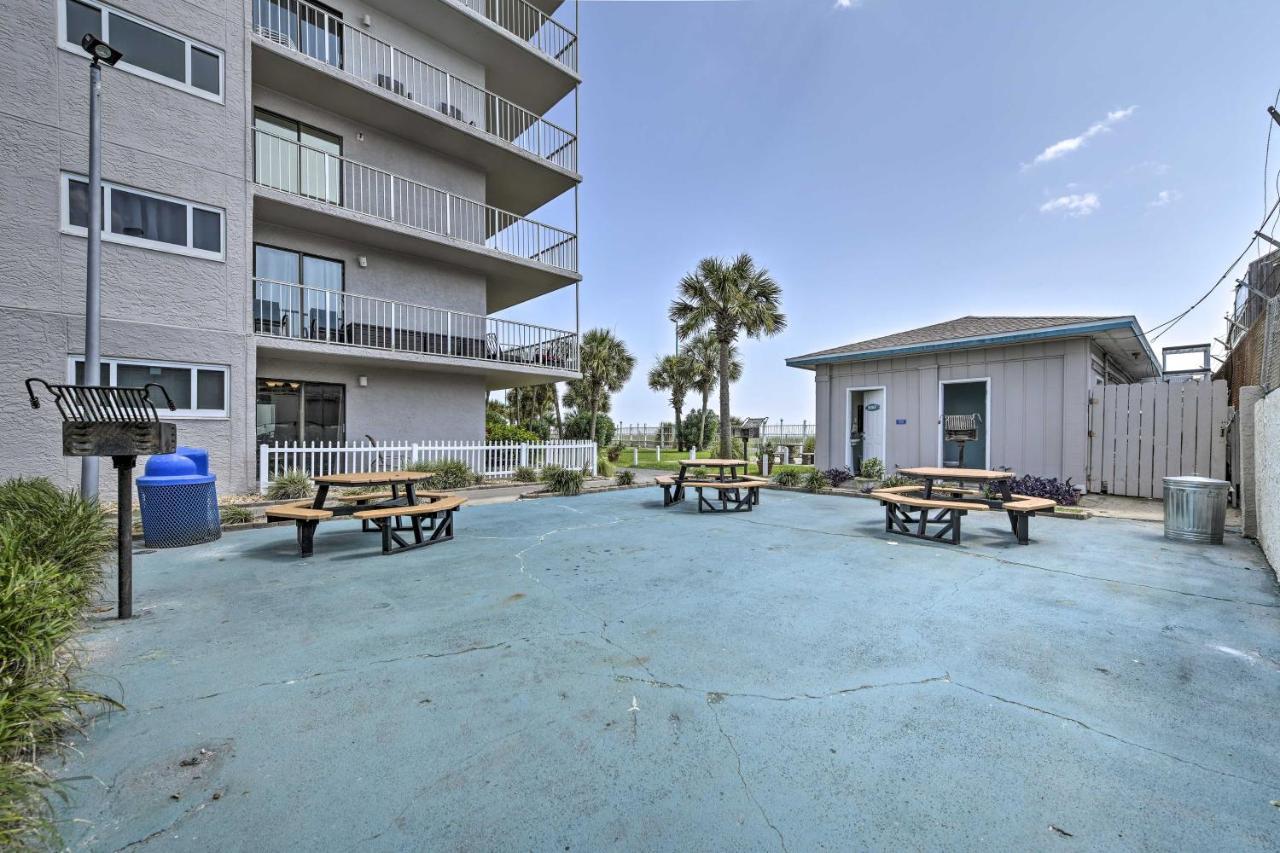 Pcb With 2 Outdoor Pools And Access!