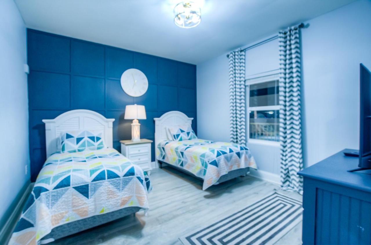 Holiday home Brand New! Laketown Wharf 633! Amazing 3 Bd, Great Location, And Awesome Amenities!