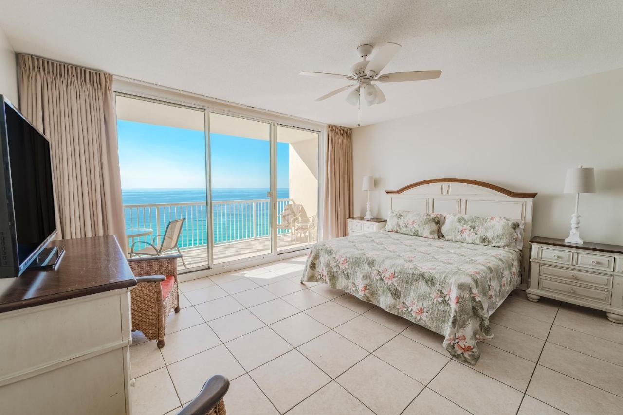 Apartment Majestic 1708 West - Tower I, Studio, Sleeps 4, Beachfront Panama City Beach