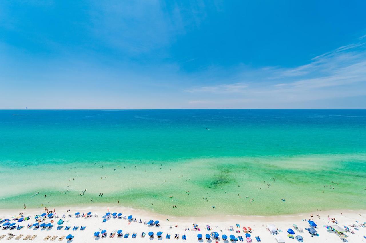 Apartment Majestic 1708 West - Tower I, Studio, Sleeps 4, Beachfront