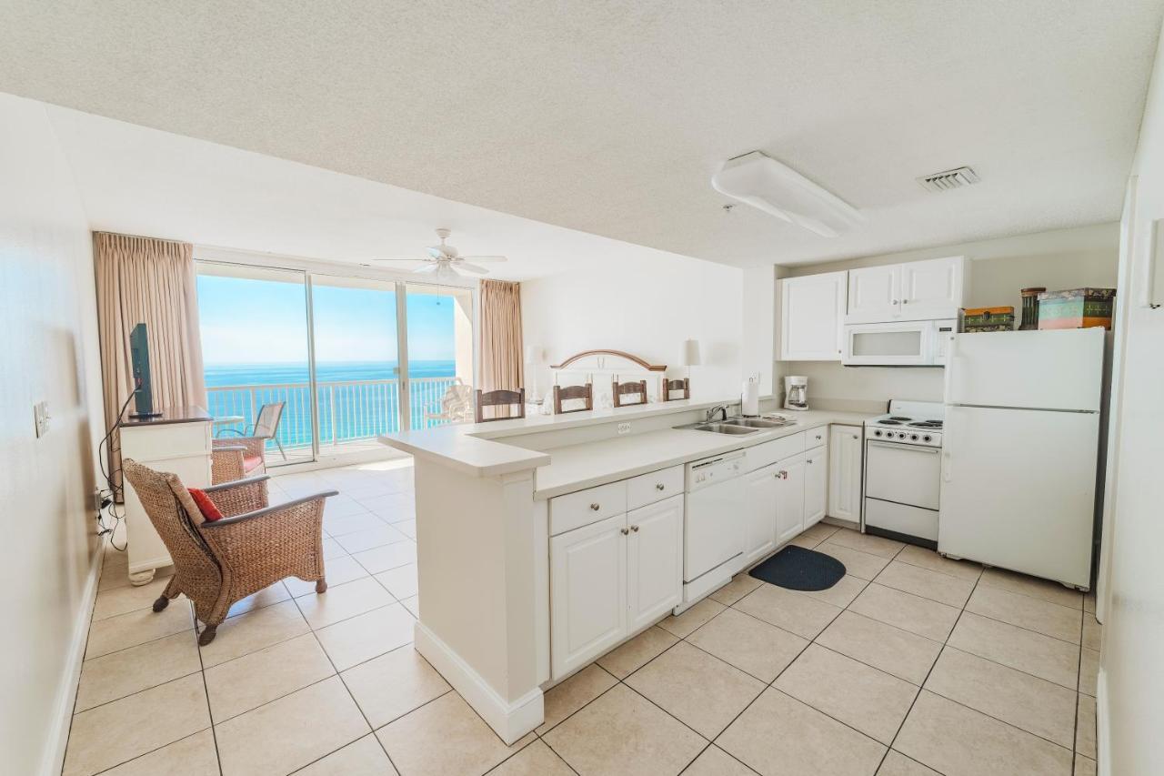 Majestic 1708 West - Tower I, Studio, Sleeps 4, Beachfront *
