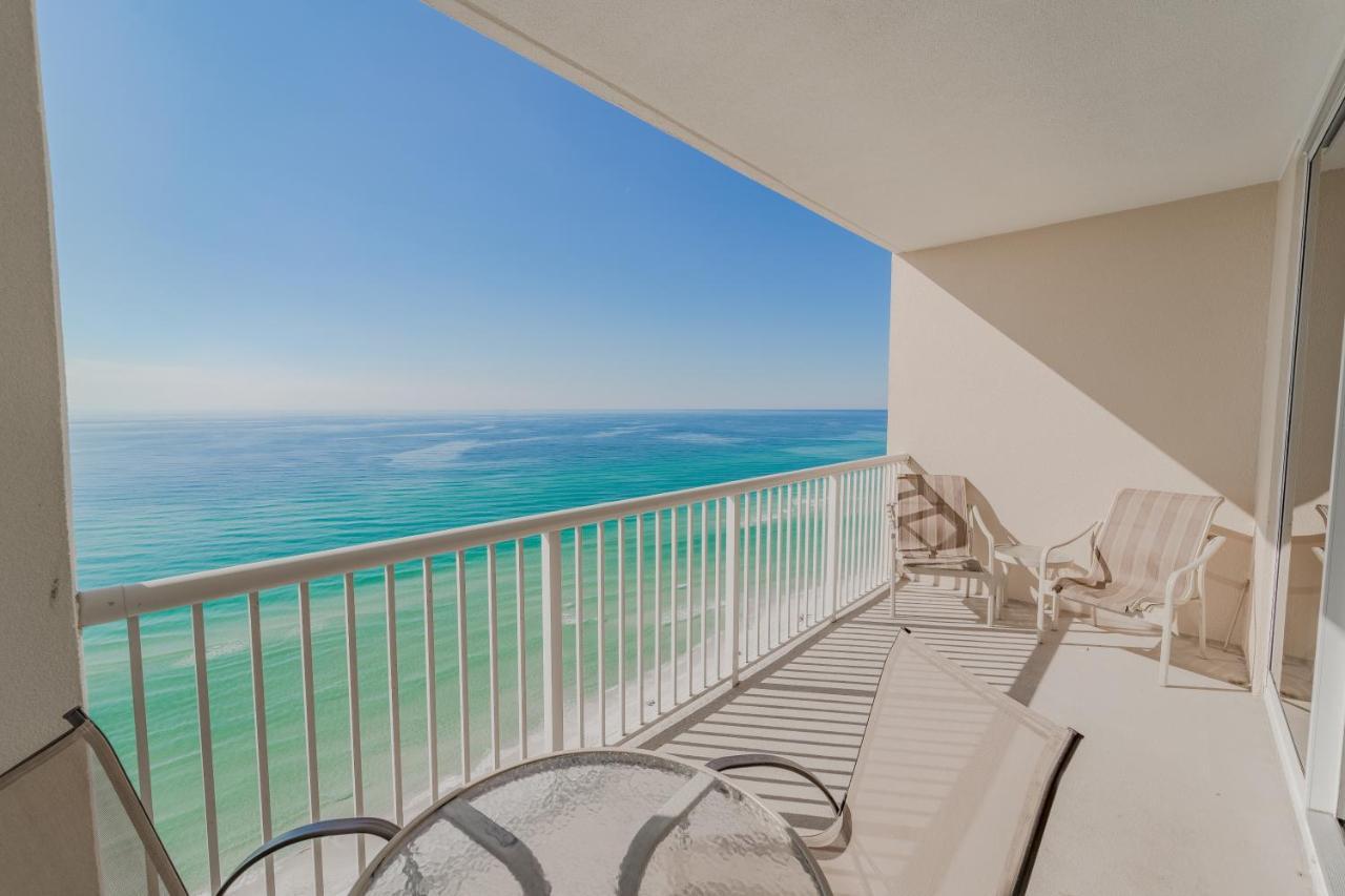 Majestic 1708 West - Tower I, Studio, Sleeps 4, Beachfront Apartment Panama City Beach