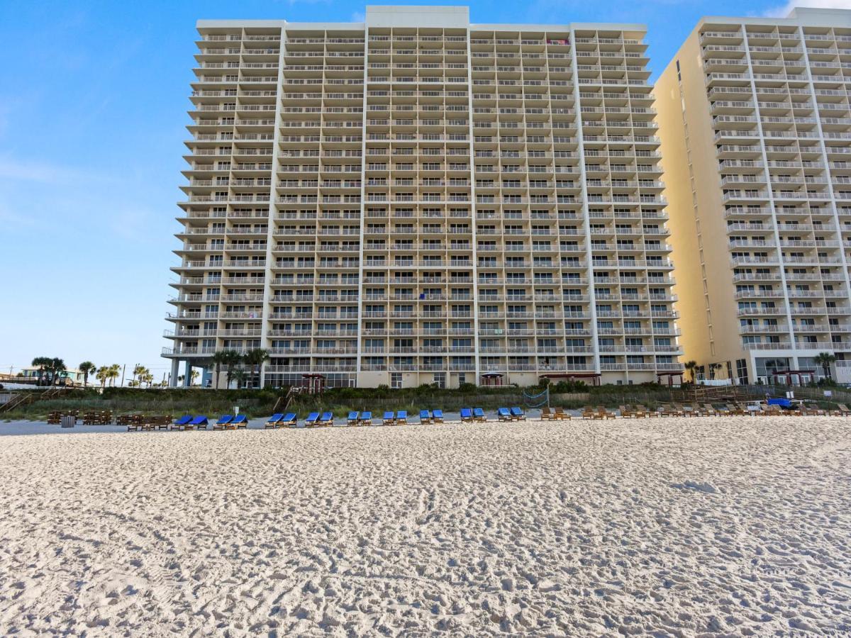 Apartment Majestic 1708 West - Tower I, Studio, Sleeps 4, Beachfront