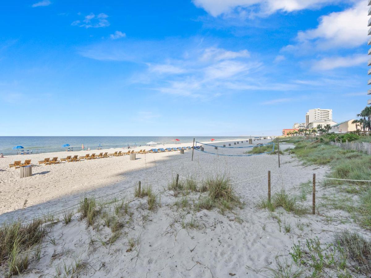 Majestic 1708 West - Tower I, Studio, Sleeps 4, Beachfront Apartment