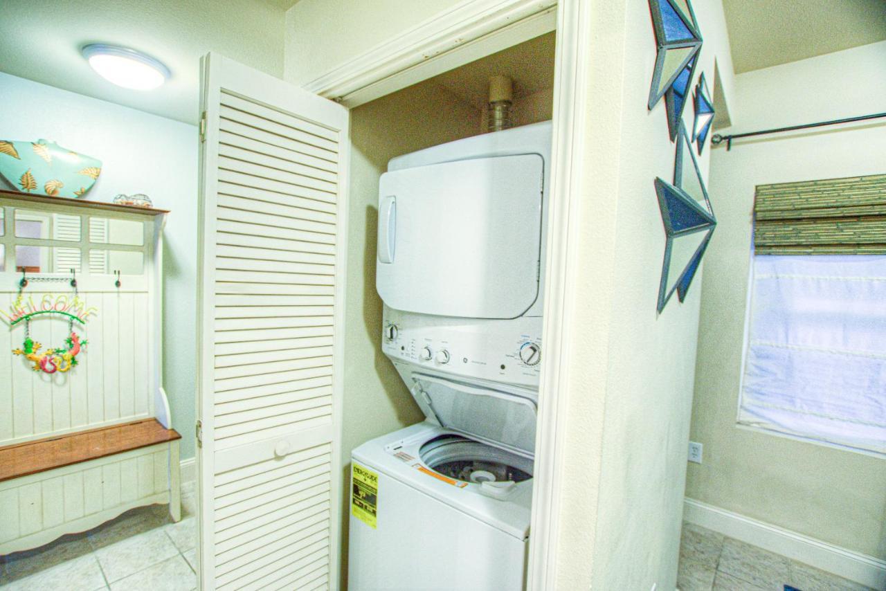 Laketown 232 - 2 Bd, Light Show From Balcony, Fantastic Amenities