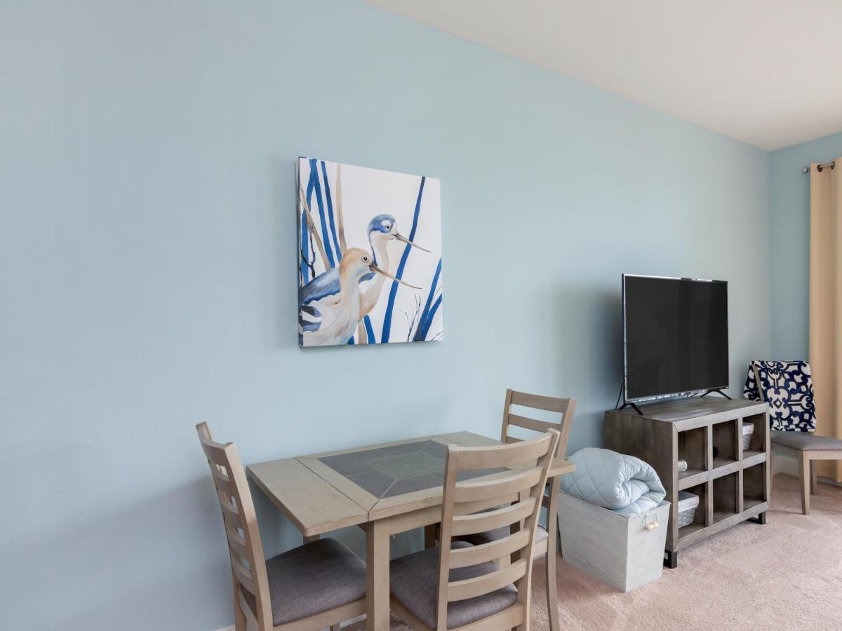 Laketown Wharf 910, 2 Bedrooms, Gulf Views, 5 Pools, Wi-fi, Sleeps 8 * Panama City Beach