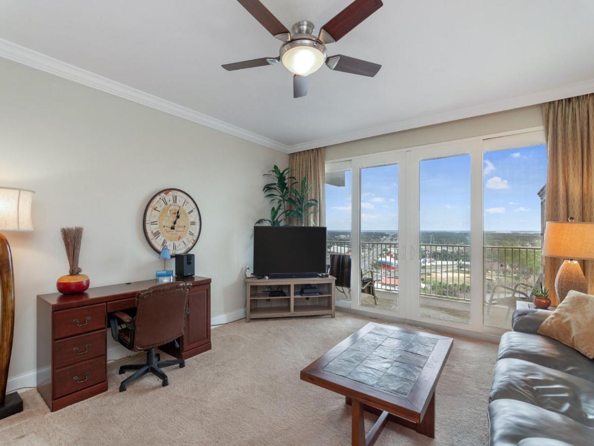 Laketown Wharf 1830, 2 Bedroom, Lake View, Wi-fi, 5 Pools, Sleeps 6 * Panama City Beach