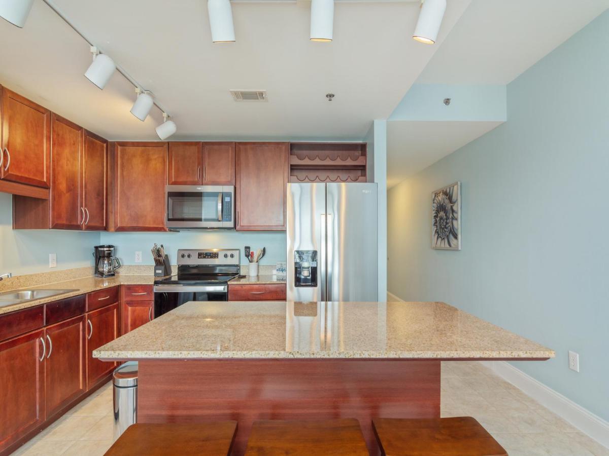 Laketown Wharf 910, 2 Bedrooms, Gulf Views, 5 Pools, Wi-fi, Sleeps 8 * Panama City Beach