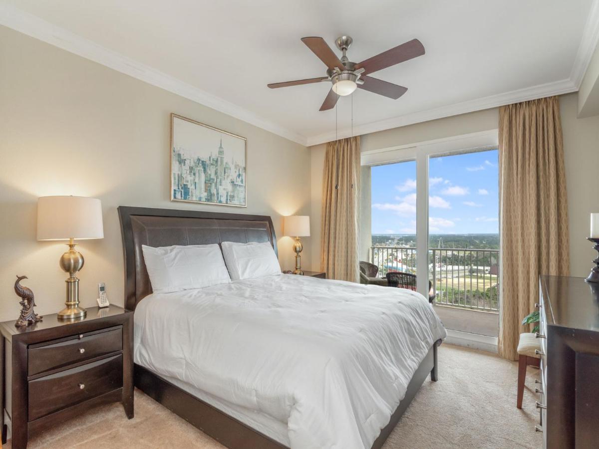 Laketown Wharf 1830, 2 Bedroom, Lake View, Wi-fi, 5 Pools, Sleeps 6 *