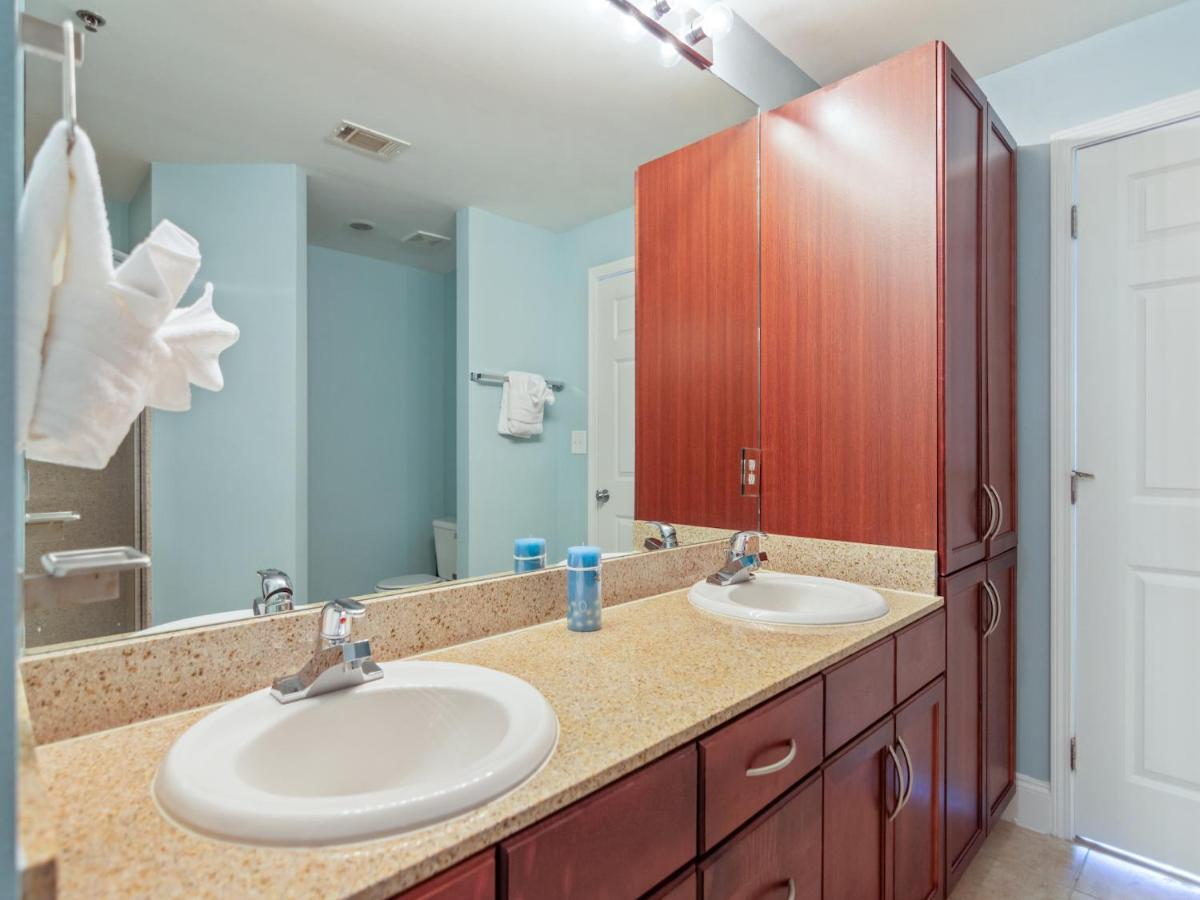 Laketown Wharf 910, 2 Bedrooms, Gulf Views, 5 Pools, Wi-fi, Sleeps 8 *