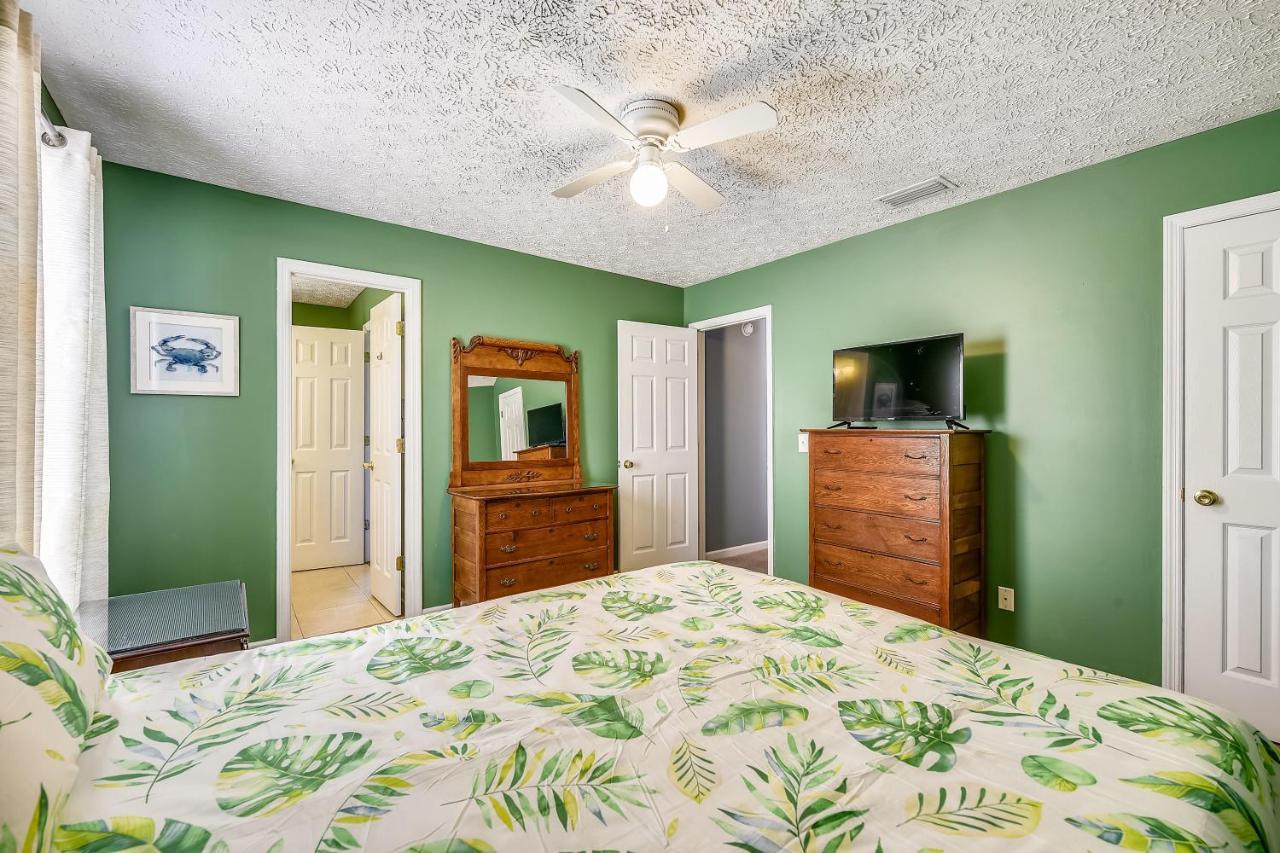 Willows Beach Retreat By Book That Condo Holiday home *
