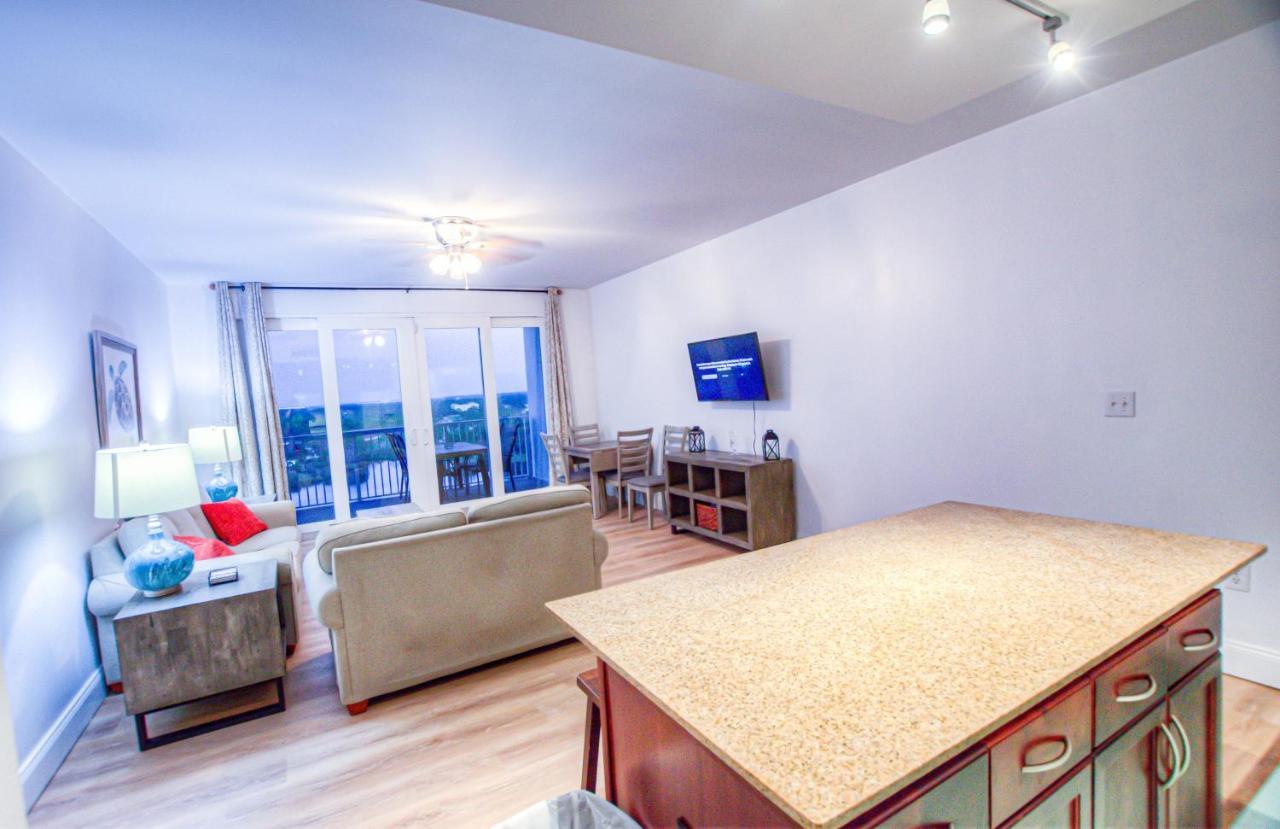 Holiday home Laketown Wharf 1330- 2 Bd Bunks, 2ba, And Amazing Amenities! *