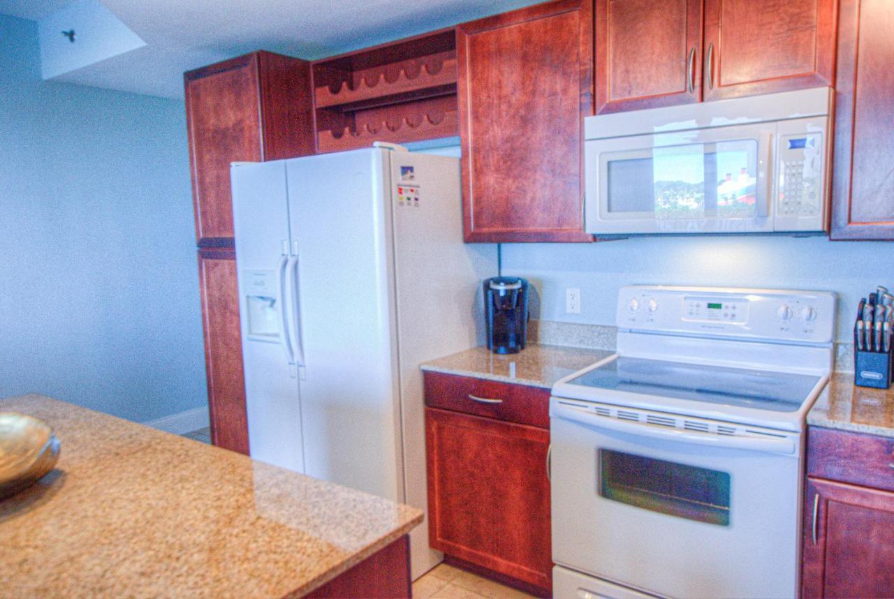 Holiday home Laketown 302! Beautiful 1 Bd, 2ba! Lower Floor, Multiple Pools! Panama City Beach