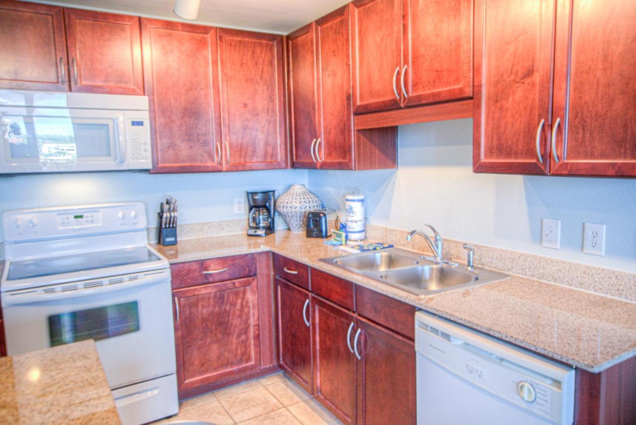Holiday home Laketown 302! Beautiful 1 Bd, 2ba! Lower Floor, Multiple Pools!