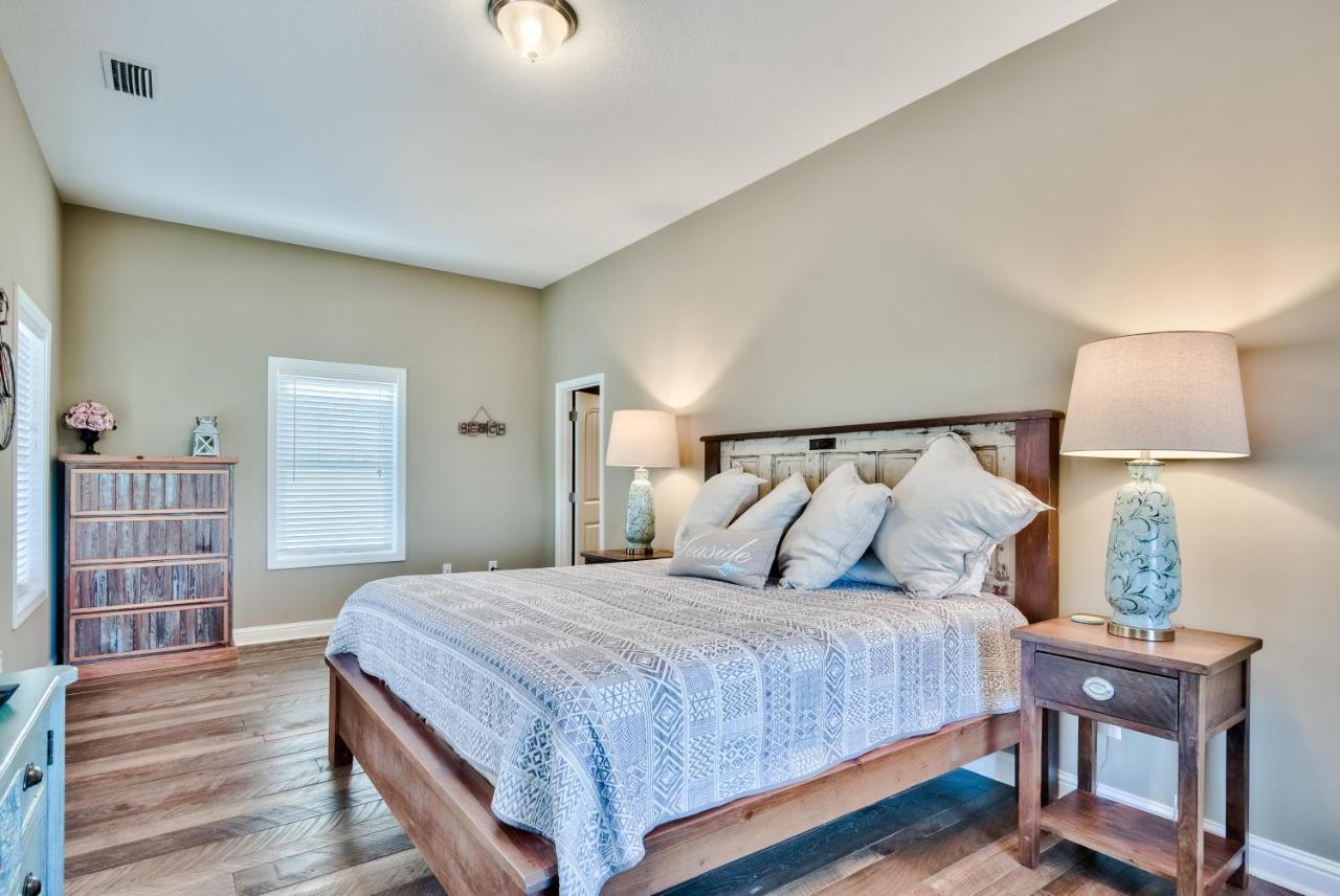 Laguna House - West End With Private Pool!
