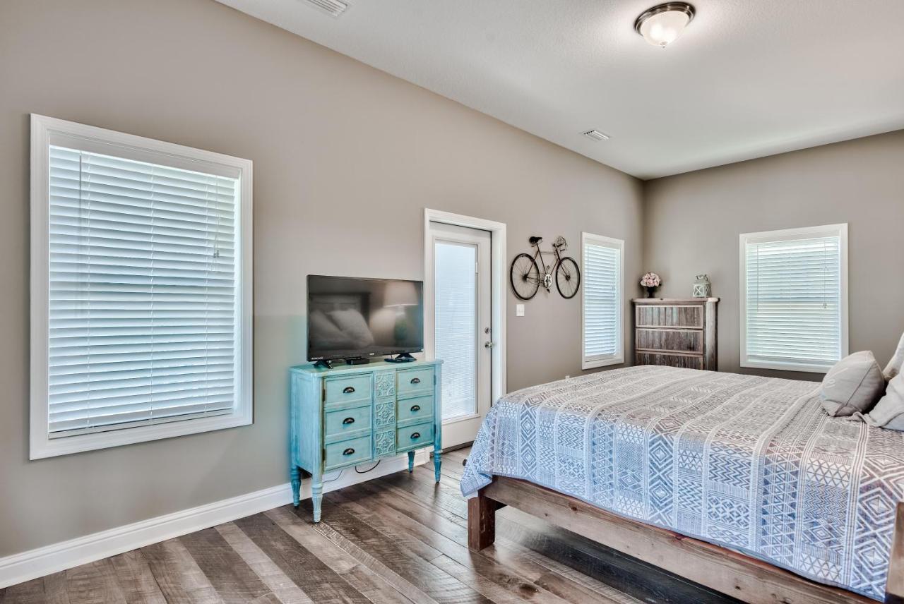 Laguna House - West End With Private Pool! Panama City Beach