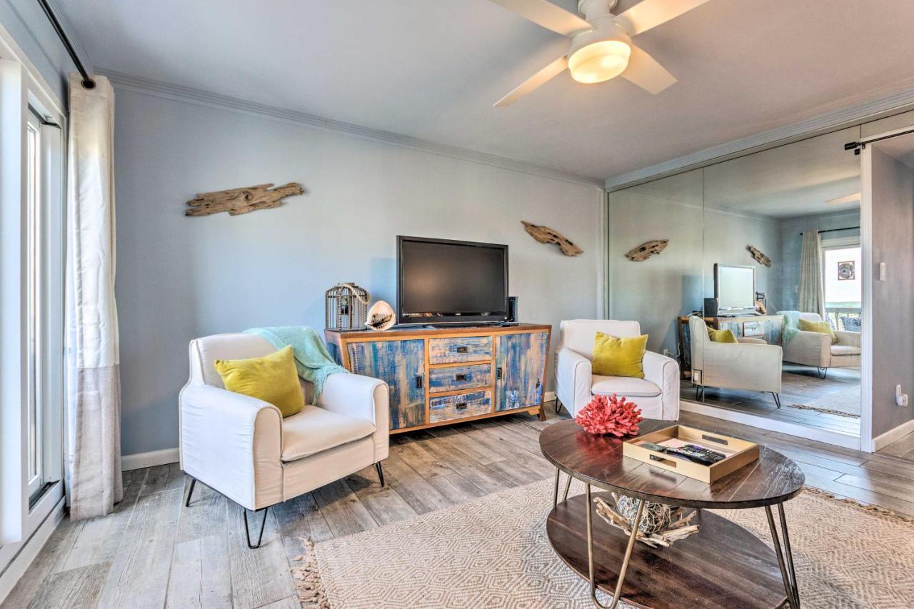 Pcb Beachfront Coastal Abode At Pinnacle Port!