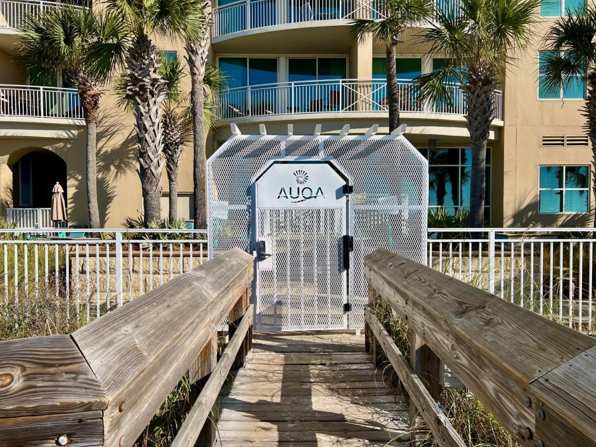 Apartment Aqua Resort: Beachfront 3-bedroom With Beach Chairs *