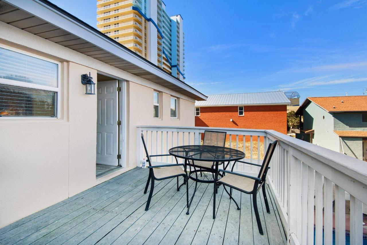 Gulfside #4 Apartment