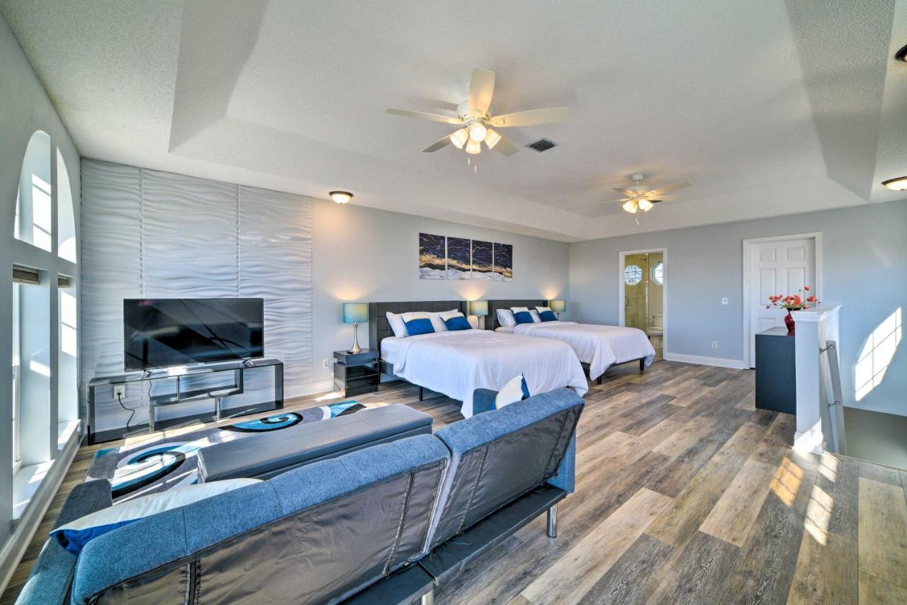 Sunny Pcb With Balcony Steps To The Beach! *