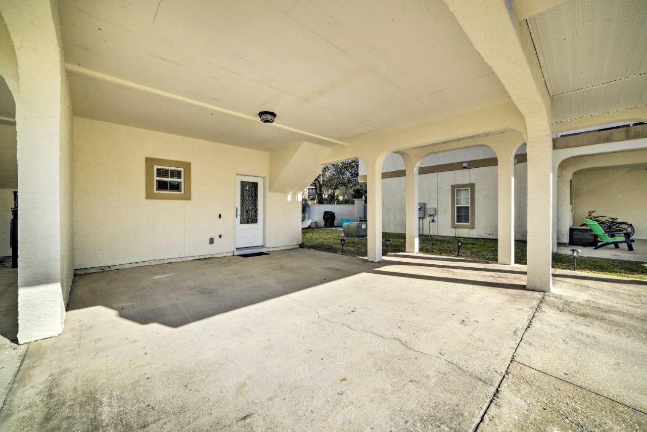 Sunny Pcb With Balcony Steps To The Beach! Holiday home