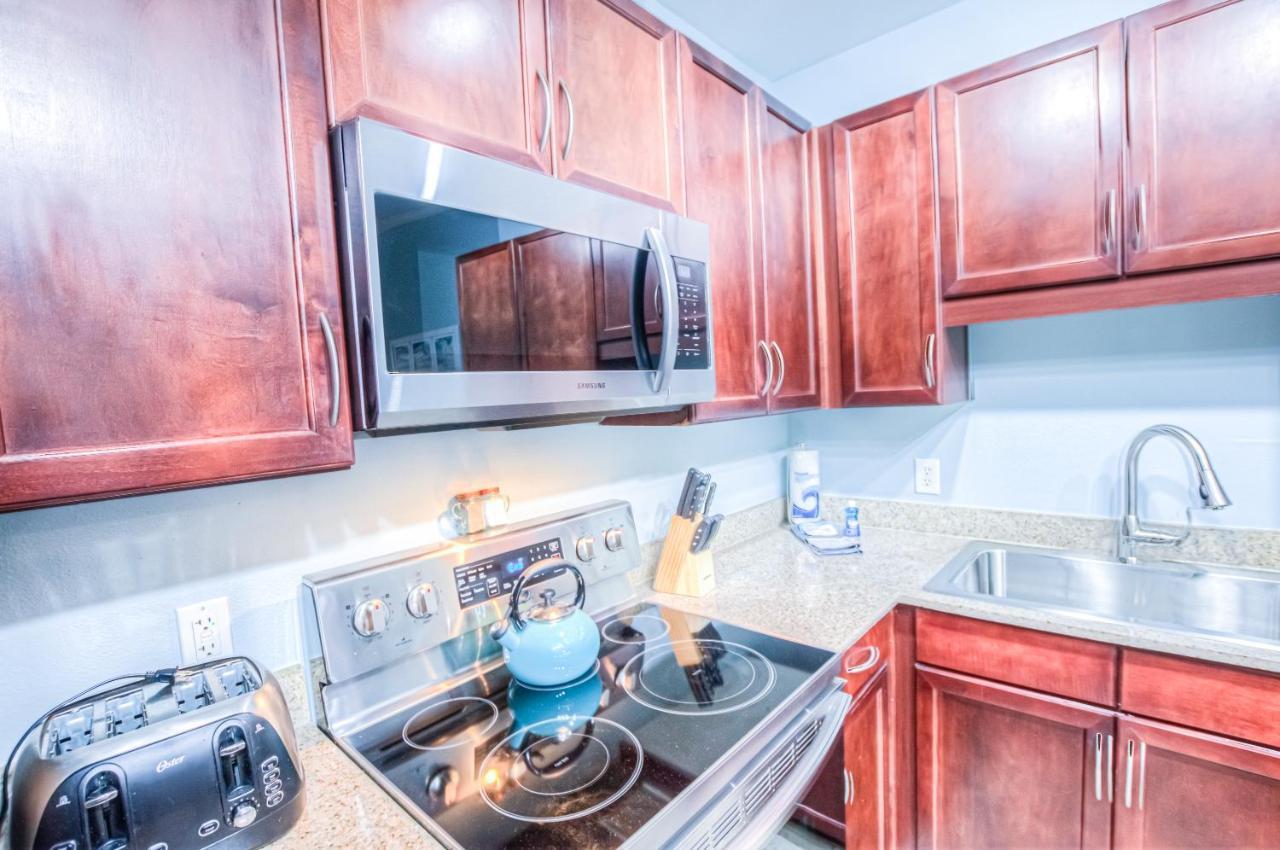 Large 3 Bd Penthouse 2120 In Laketown, Great Views And Amenities! Panama City Beach