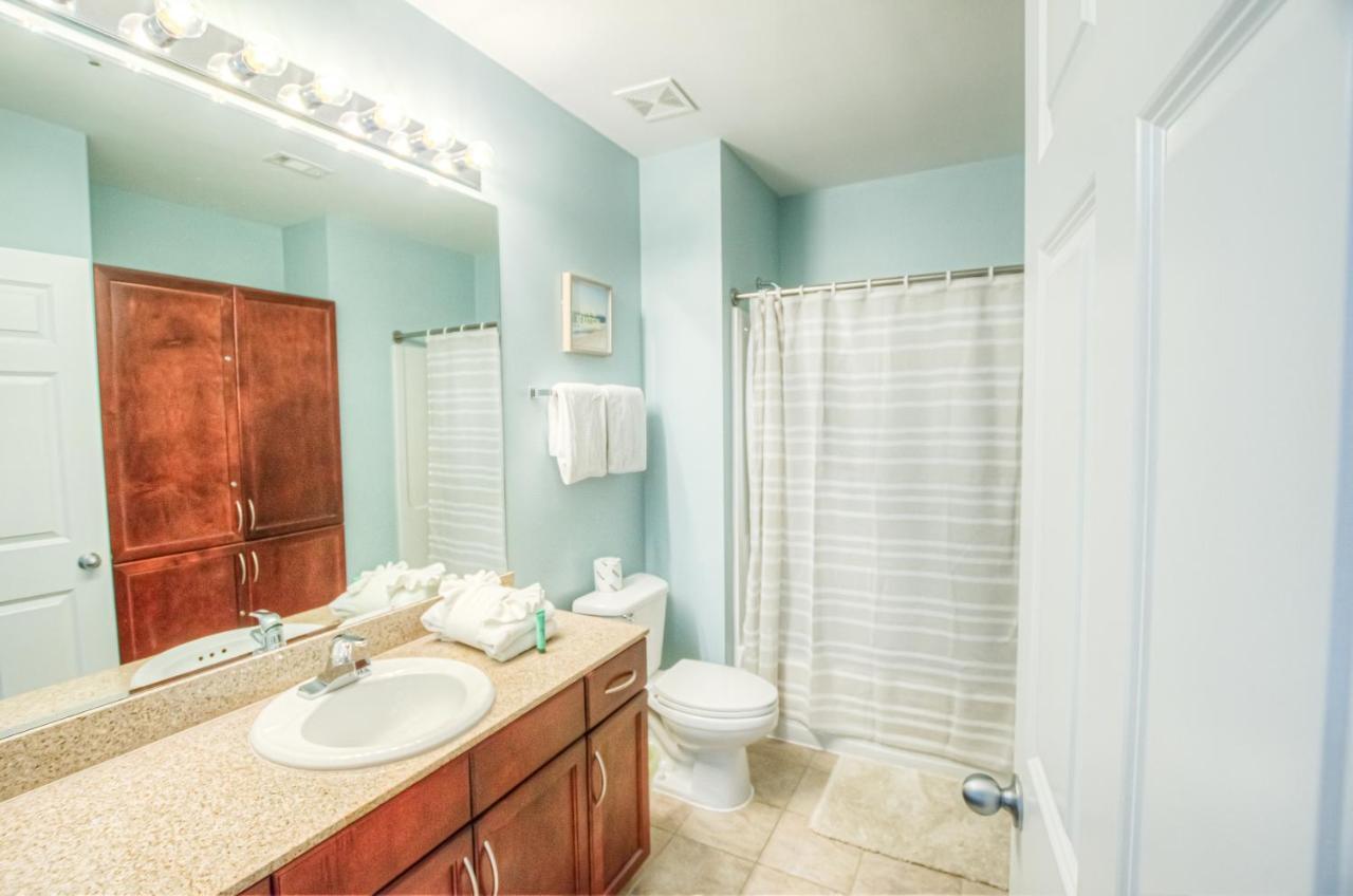 Large 3 Bd Penthouse 2120 In Laketown, Great Views And Amenities! Holiday home *
